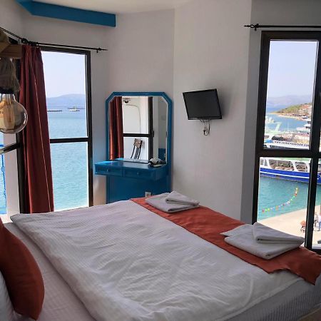 Marin Hotel Cesme Bagian luar foto