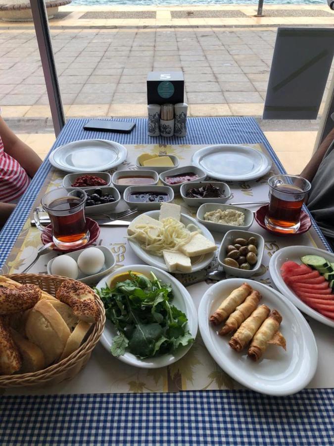 Marin Hotel Cesme Bagian luar foto